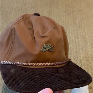 Nike skateboarding flat brim hat